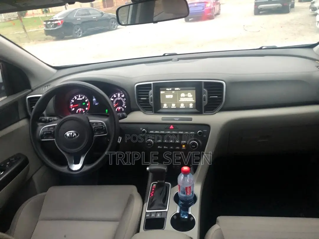 Kia Sportage LX AWD 2019 White
