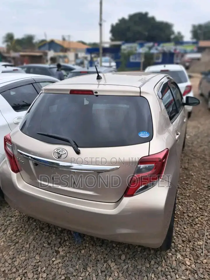Toyota Vitz 1.3 AWD 3dr 2015 White