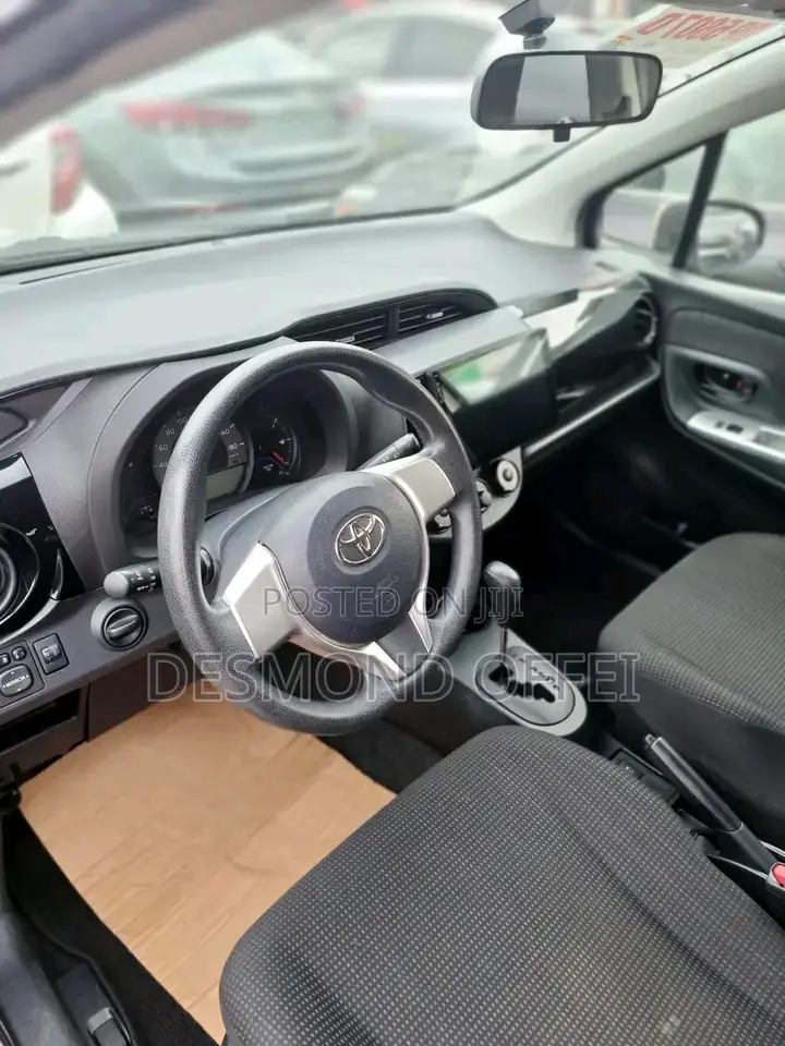Toyota Vitz 1.3 AWD 3dr 2015 White