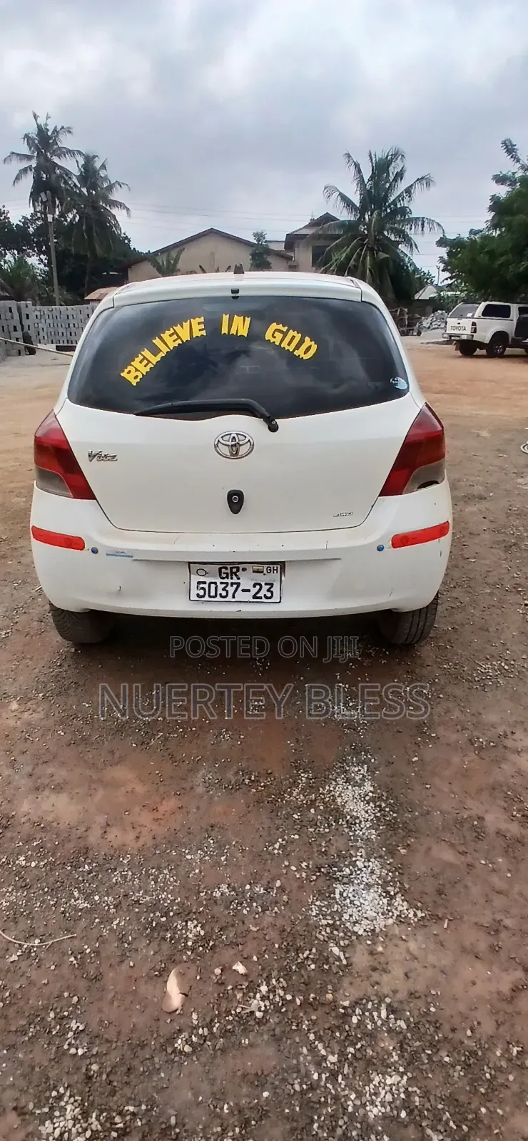 Toyota Vitz 2009 White