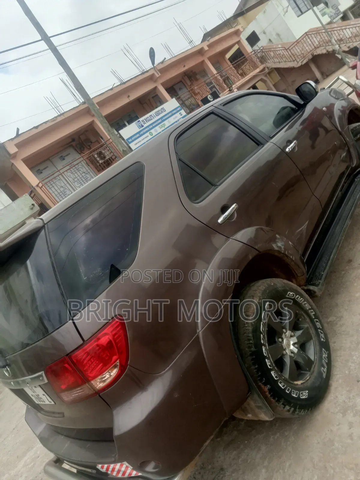 Toyota Fortuner 2012 Brown