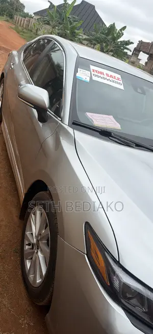 Toyota Camry SE 2021 Gray