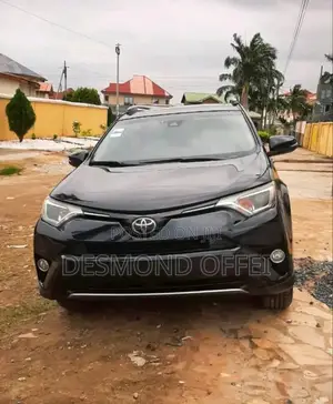 Toyota RAV4 XLE AWD (2.5L 4cyl 6A) 2017 Black