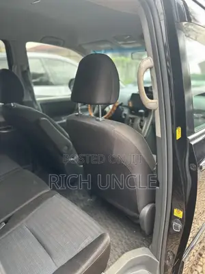 Toyota Voxy 2011 Black