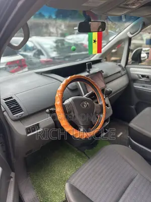 Toyota Voxy 2011 Black