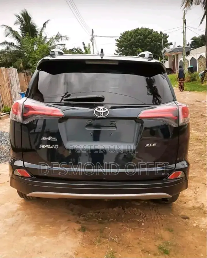 Toyota RAV4 XLE AWD (2.5L 4cyl 6A) 2017 Black