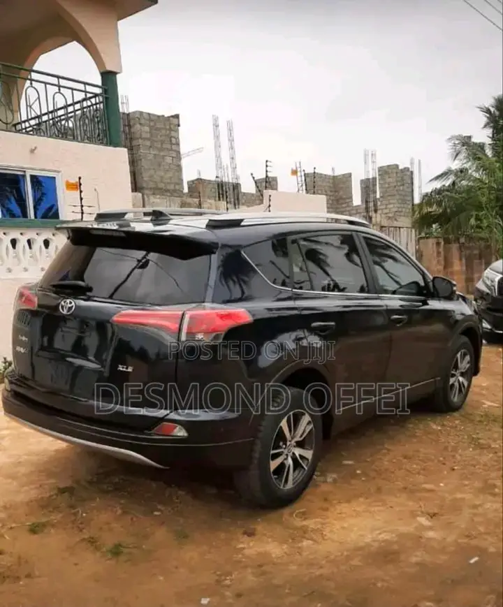 Toyota RAV4 XLE AWD (2.5L 4cyl 6A) 2017 Black