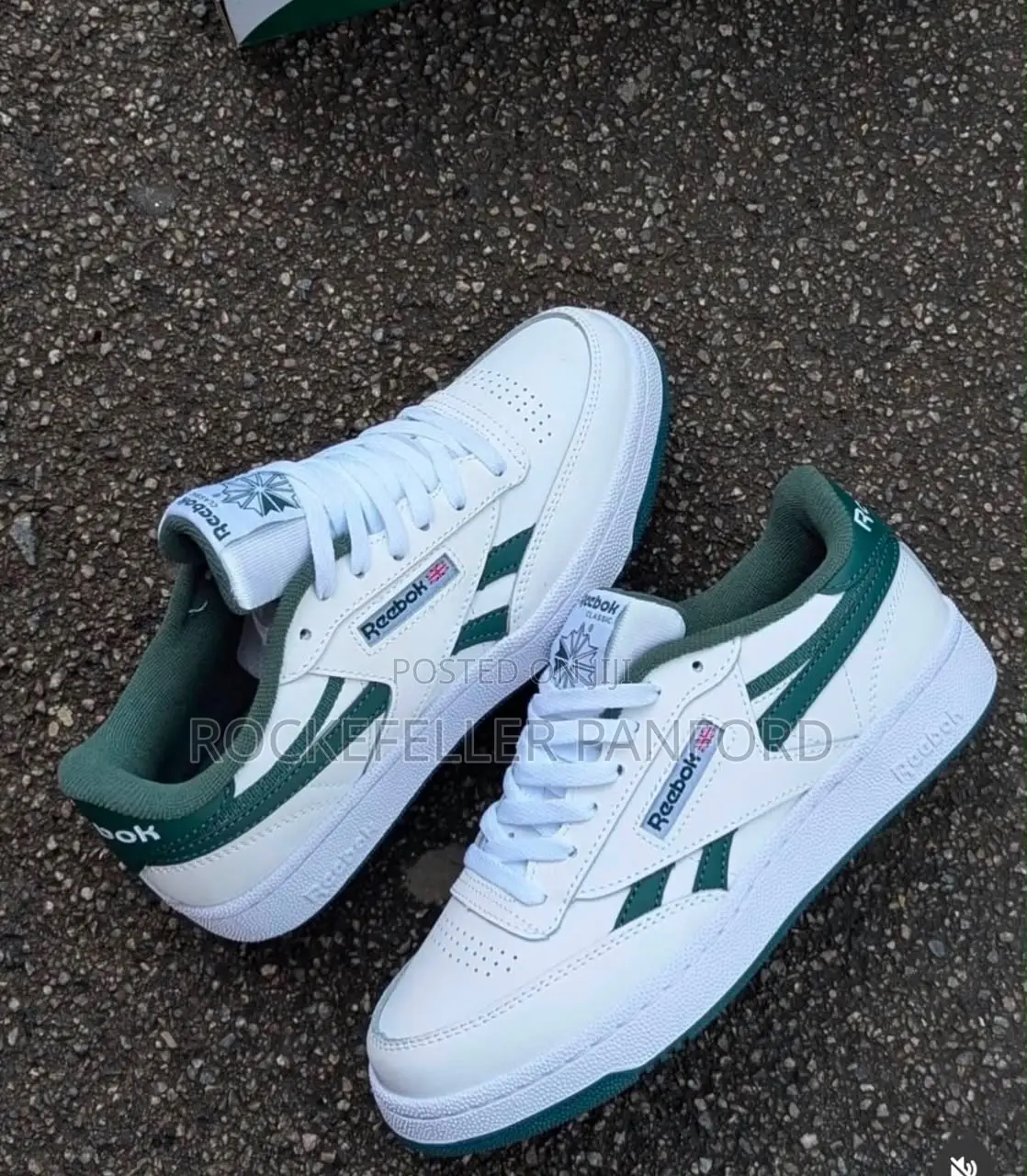 Reebok Sneakers