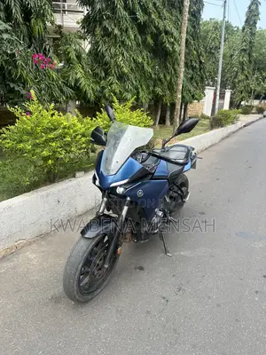 Yamaha 2021 Blue