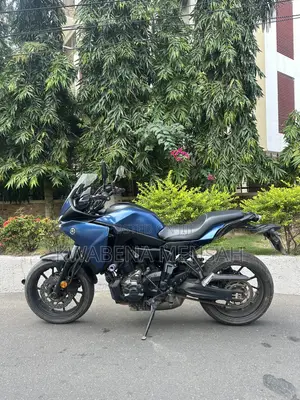 Yamaha 2021 Blue
