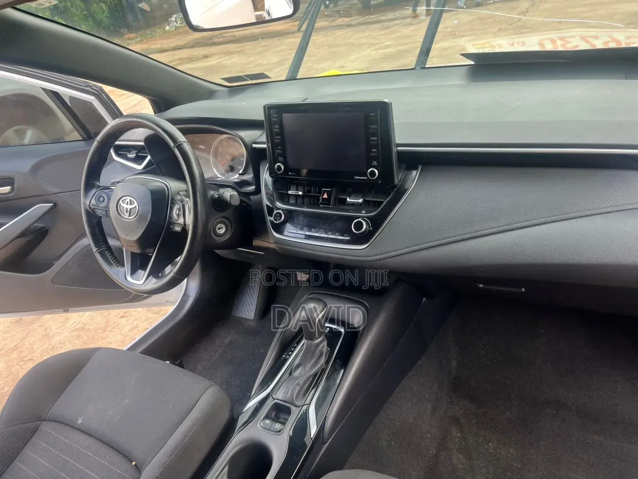 Toyota Corolla 2022 White