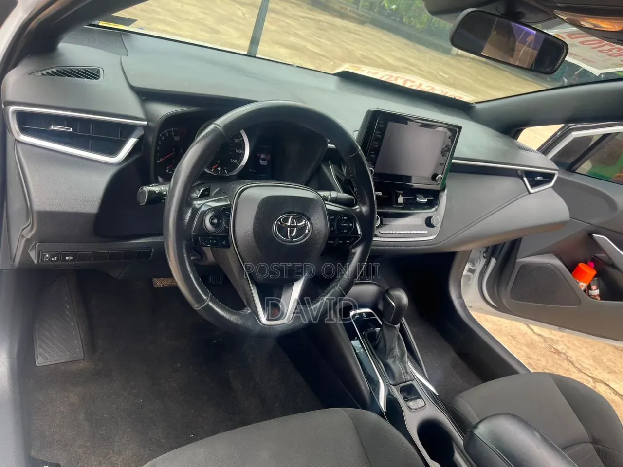 Toyota Corolla 2022 White