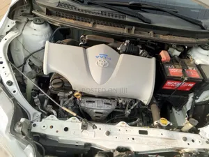 Toyota Yaris 2016 White