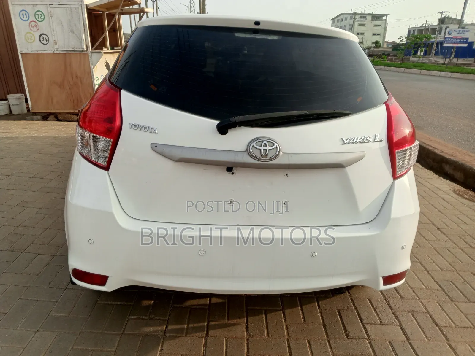Toyota Yaris 2016 White