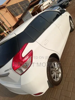 Toyota Yaris 2016 White