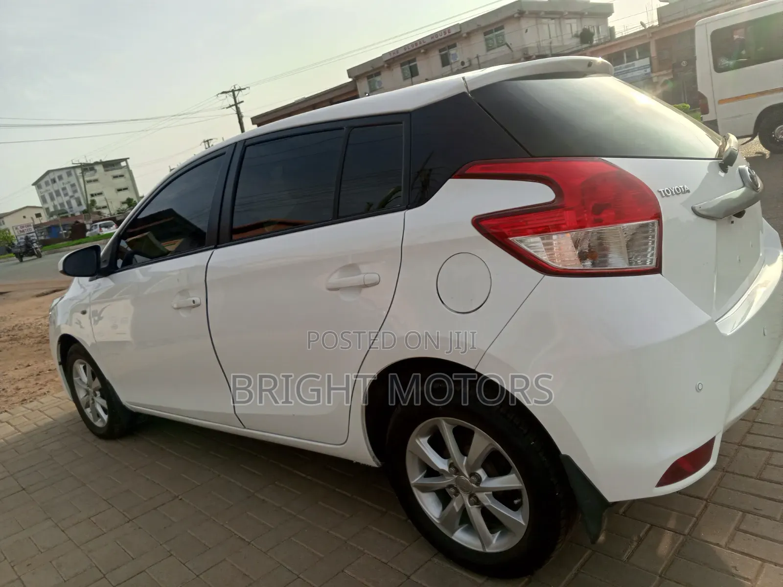Toyota Yaris 2016 White