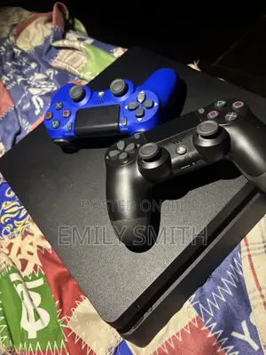 PS4 Slim Console