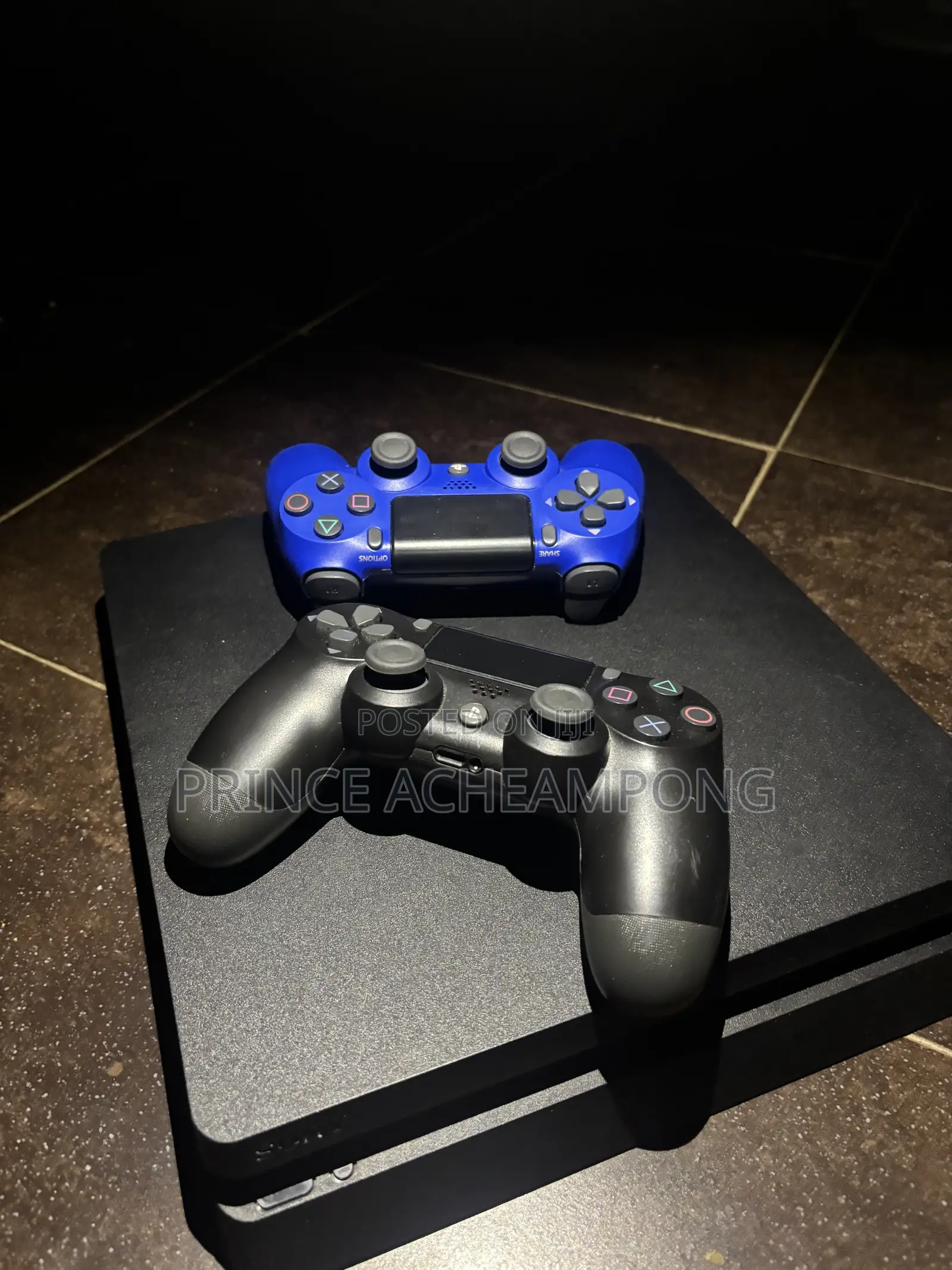 PS4 Slim Console