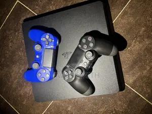 PS4 Slim Console