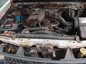 Nissan Hardbody 2000i 2006 White
