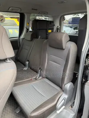 Toyota Voxy 2011 Black