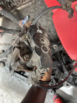 Mitsubishi Outlander 2017/2020 Back Electronic Caliper