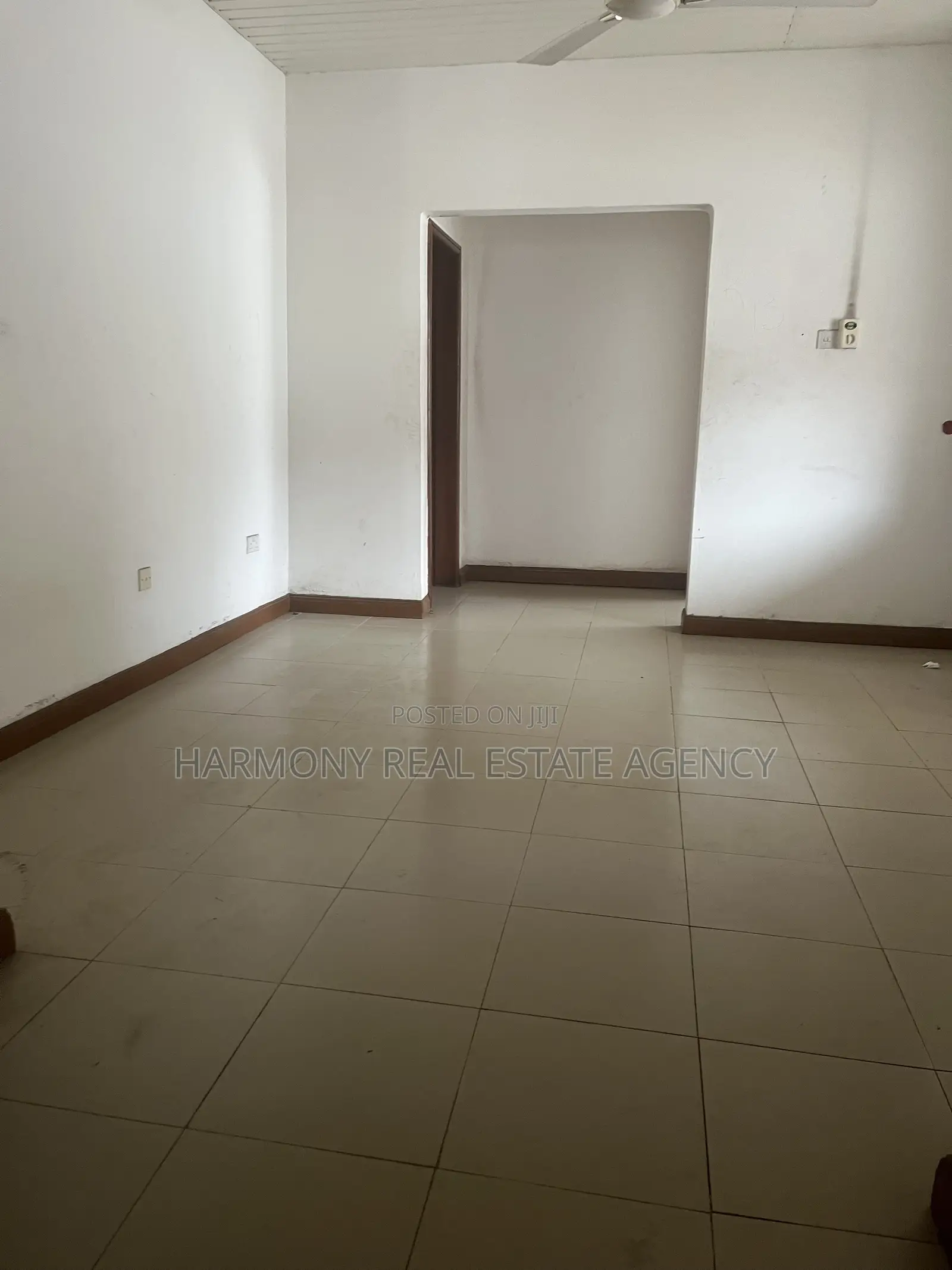 17bdrm House in Airport Residential Area for rent