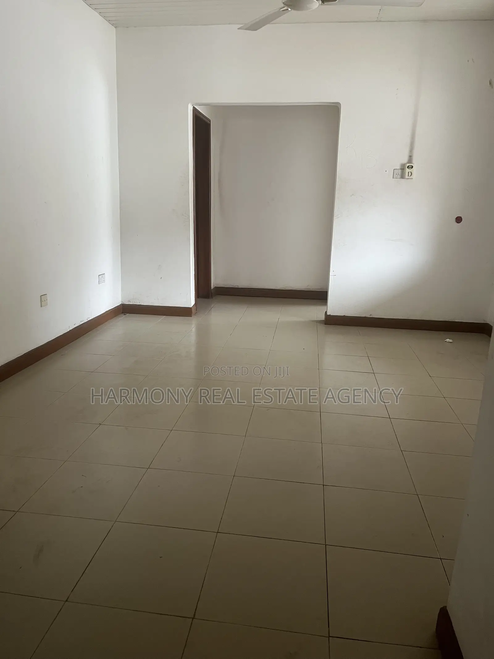 17bdrm House in Airport Residential Area for rent
