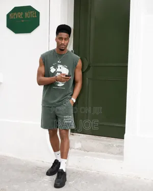 Sleeveless Top and Down