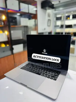 Laptop Apple MacBook Pro 2018 16GB Intel Core i7 SSD 256GB