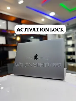 Laptop Apple MacBook Pro 2018 16GB Intel Core i7 SSD 256GB