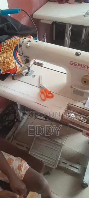 Industrial Sewing Machine
