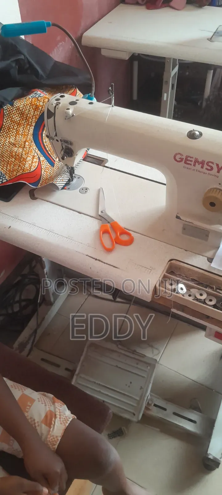 Industrial Sewing Machine