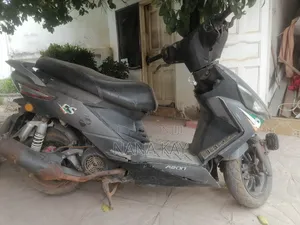 Yamaha 1995 Black