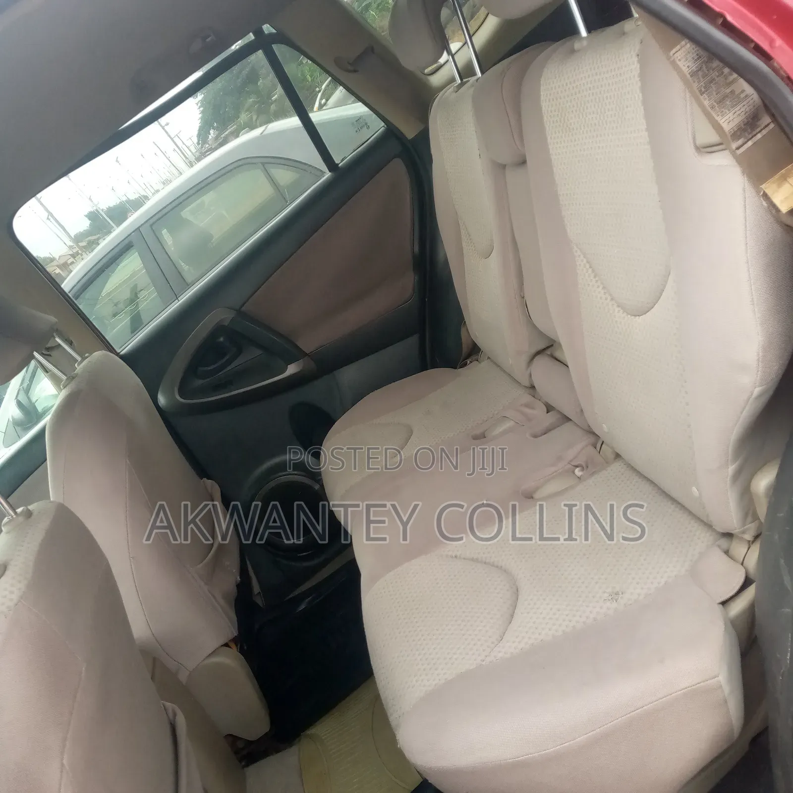 Toyota RAV4 2010 Red