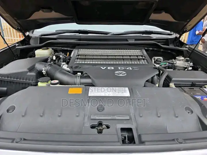 Toyota Land Cruiser 2016 Gray
