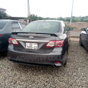 Toyota Corolla 2013 Gray