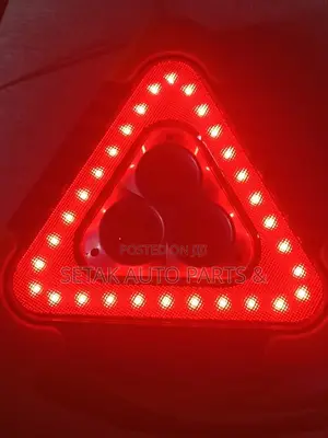 Multifunctional LED Car Emergency Warning Triangle With Solar Charging