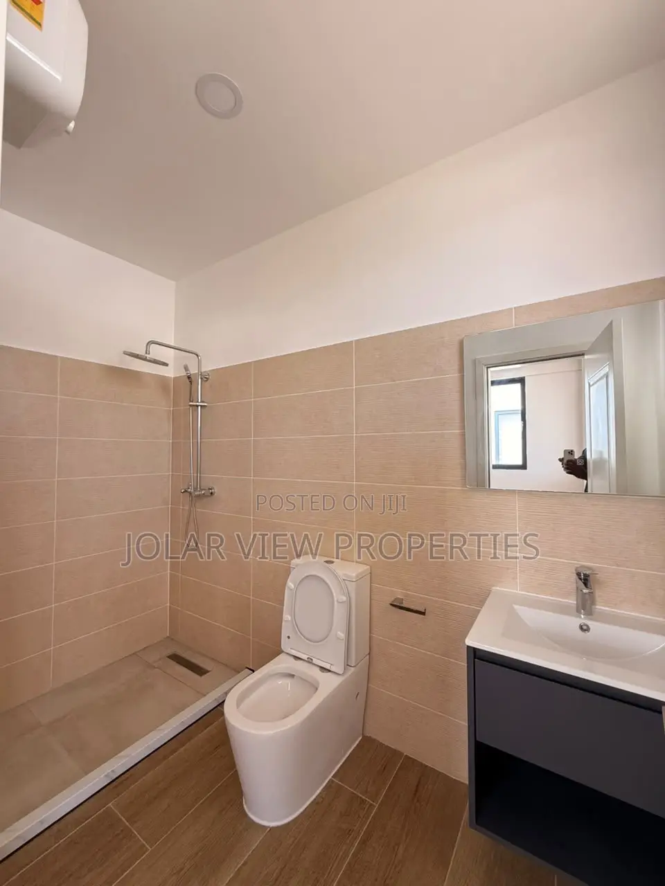 3bdrm Townhouse / Terrace in Jolar View, Tseaddo for rent