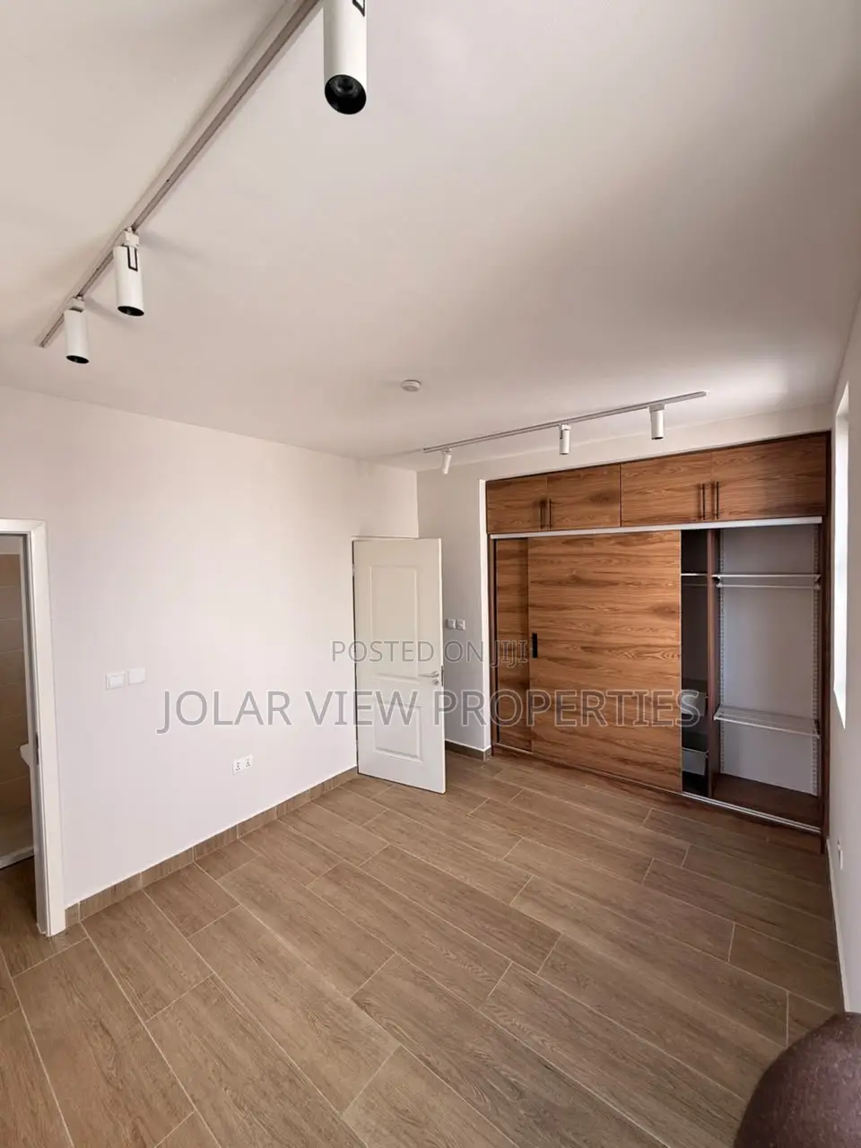 3bdrm Townhouse / Terrace in Jolar View, Tseaddo for rent