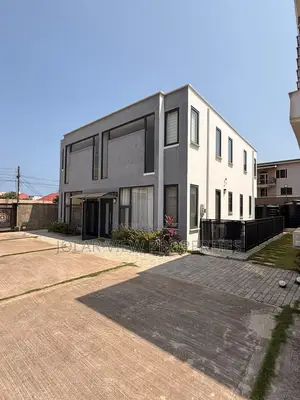 3bdrm Townhouse / Terrace in Jolar View, Tseaddo for rent