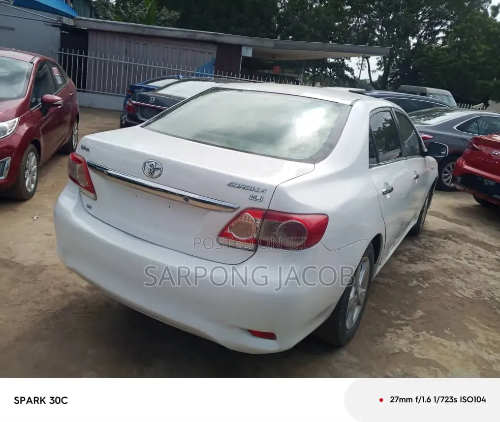 Toyota Corolla 2013 White