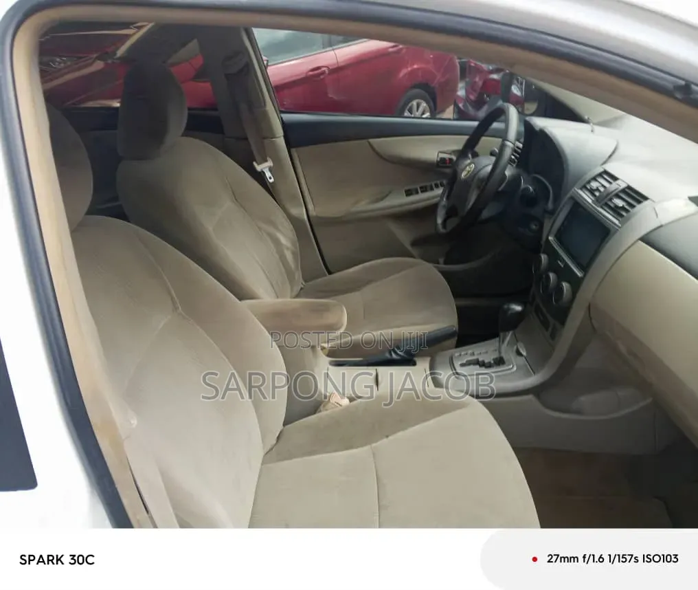 Toyota Corolla 2013 White