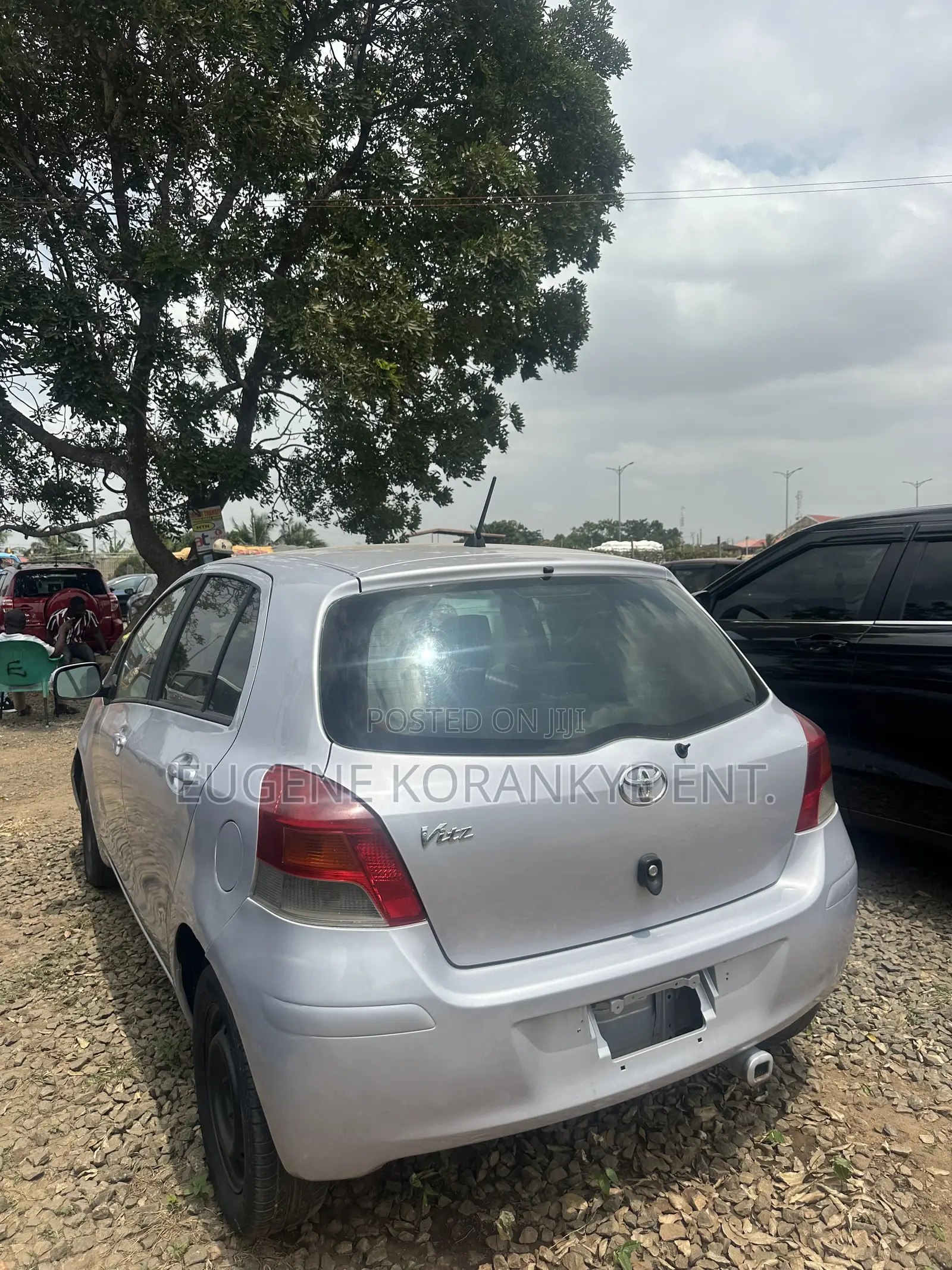 Toyota Vitz 1.5 FWD 5dr 2010 Silver