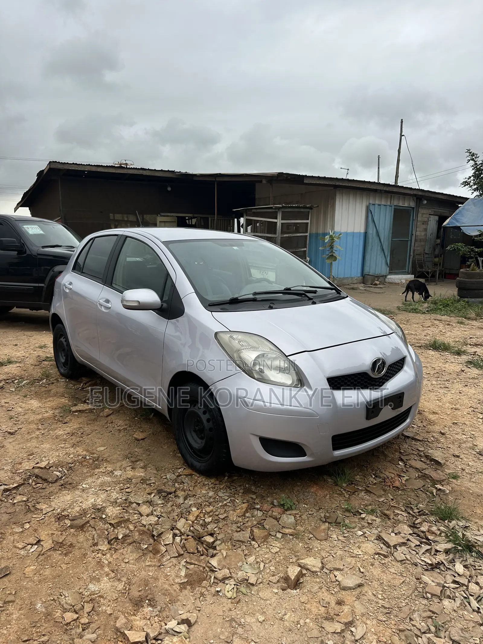 Toyota Vitz 1.5 FWD 5dr 2010 Silver