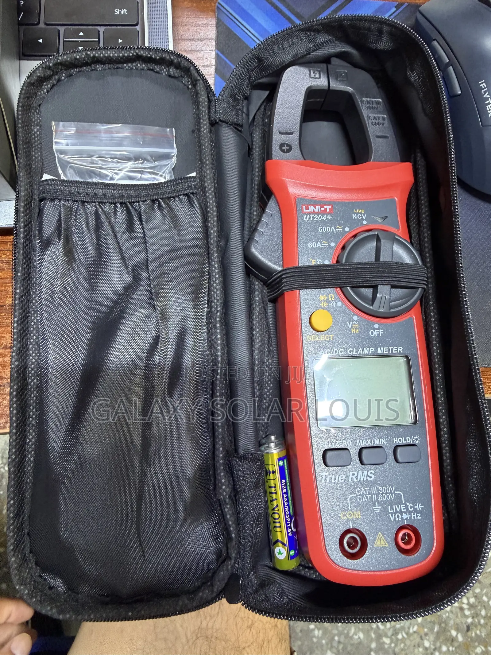 UT 204+ Clamp Current Meter