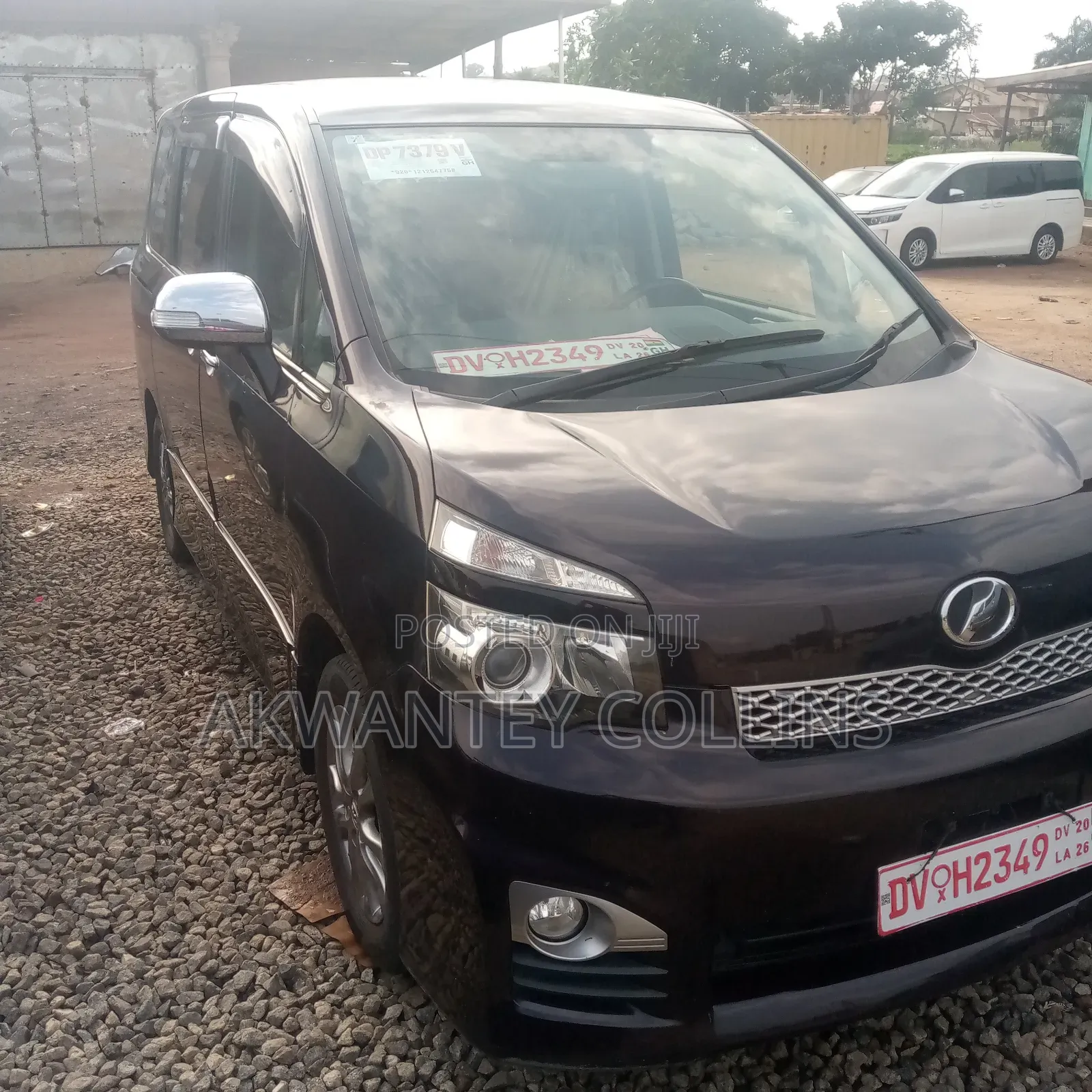 Toyota Voxy 2012 Black