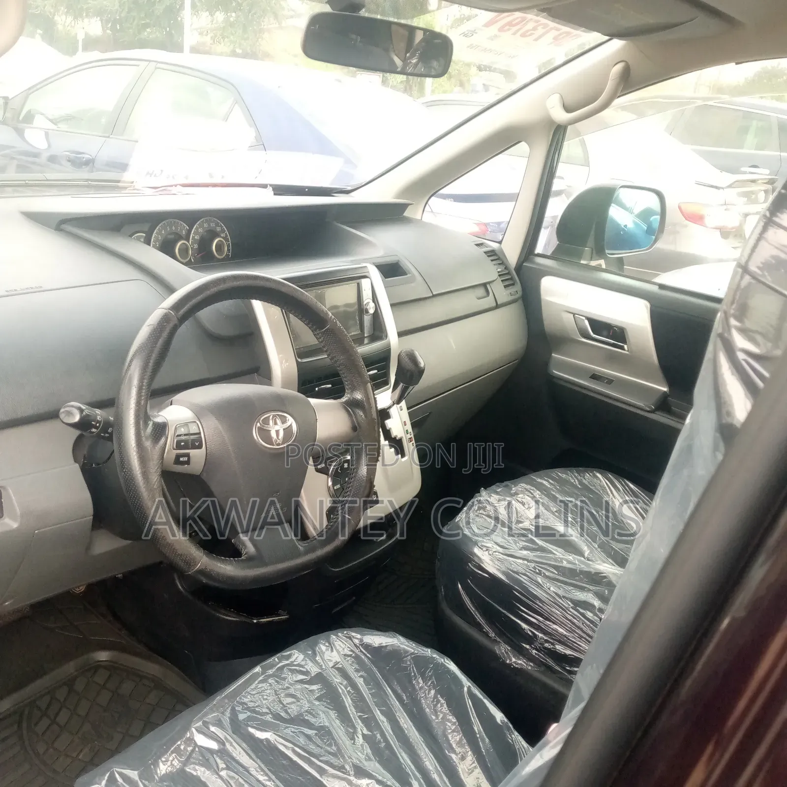 Toyota Voxy 2012 Black