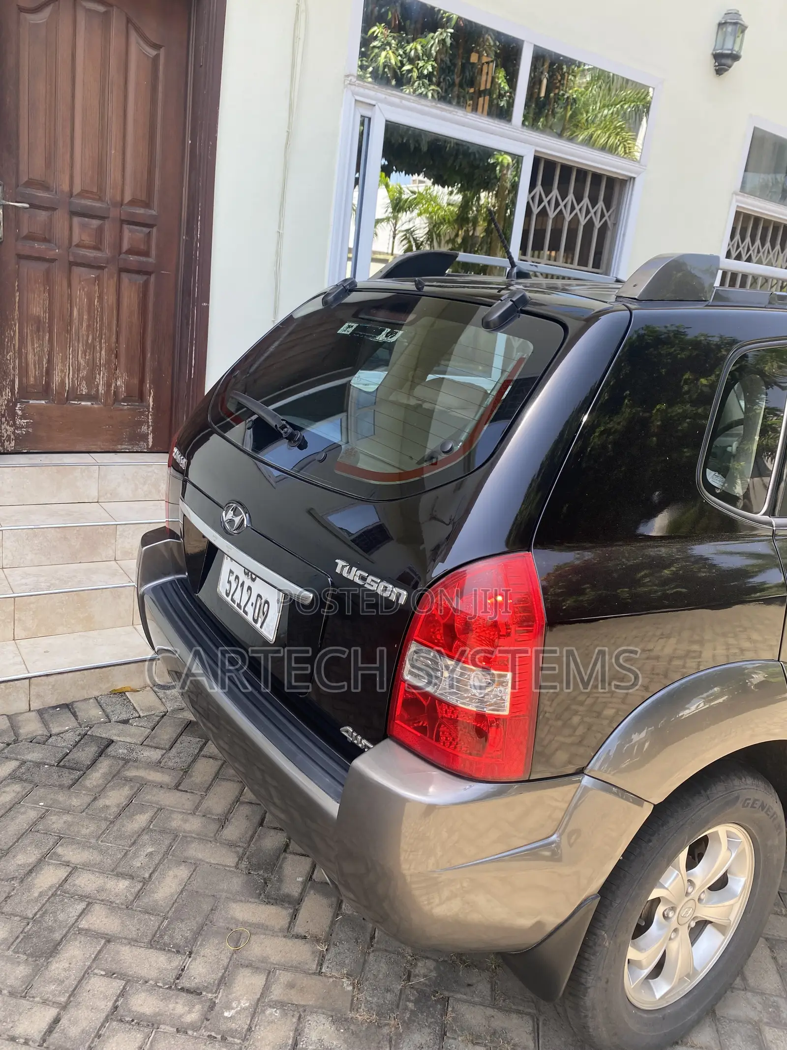 Hyundai Tucson Limited FWD 2010 Black