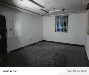 3bdrm House in Klagon, Sakumono for sale